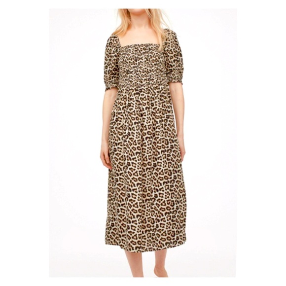 puff sleeve leopard dress